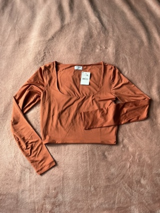 Brązowy top damski