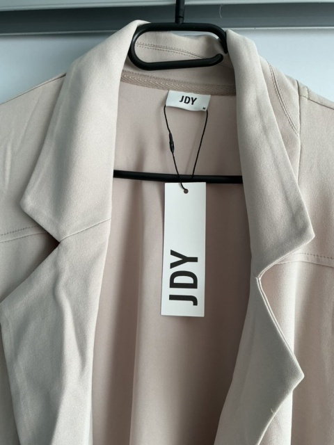 Elegancki żakiet damski JDY