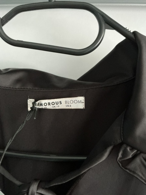 Nowa czarna sukienka Glamorous Bloom - rozmiar M