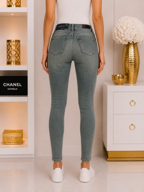 Damskie spodnie skinny XS, widok z przodu i tyłu