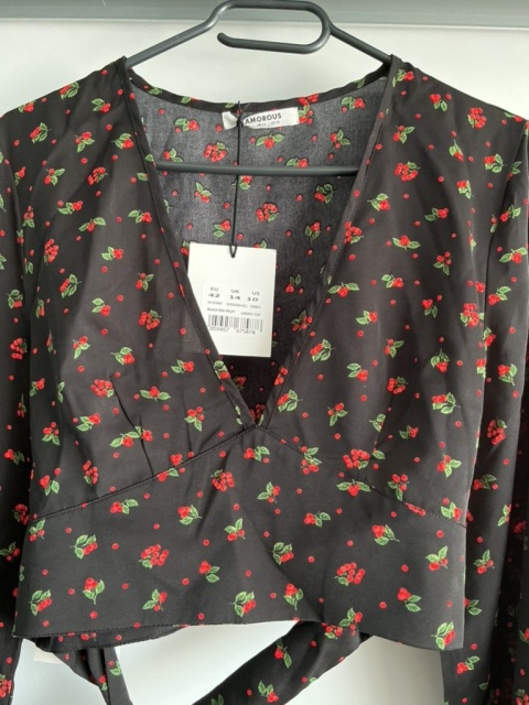 Wiązany top damski w wisienki - rozmiar XL